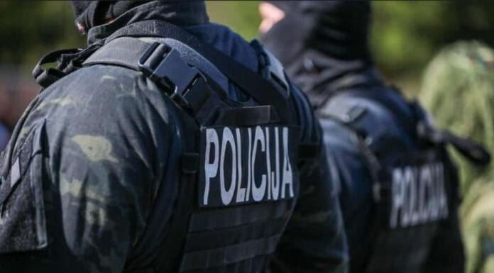 Detalji akcije u TK: Među uhapšenima inspektor iz Kalesije i načelnik krim-policije iz Živinica Uhapšene dvije osobe iz Sarajeva zbog razbojništva u Tuzli