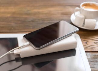 Da li je sigurno puniti telefon preko noći?