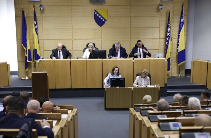 Predstavnički dom FBiH raspravlja o otpisu kamata i Amber Alert sistemu