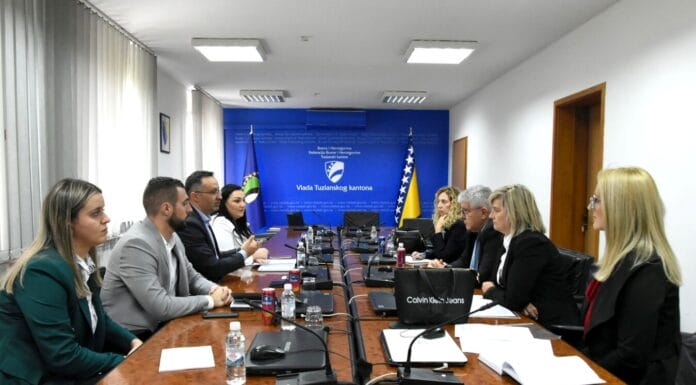 Sastanak u Tuzli: Traži se rješenje za naknade obrtnicima na bolovanju Sastanak u Tuzli: Traži se rješenje za naknade obrtnicima na bolovanju