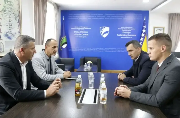 Vlada TK o održivom povratku sa predsjednikom Skupštine Grada Zvornik
