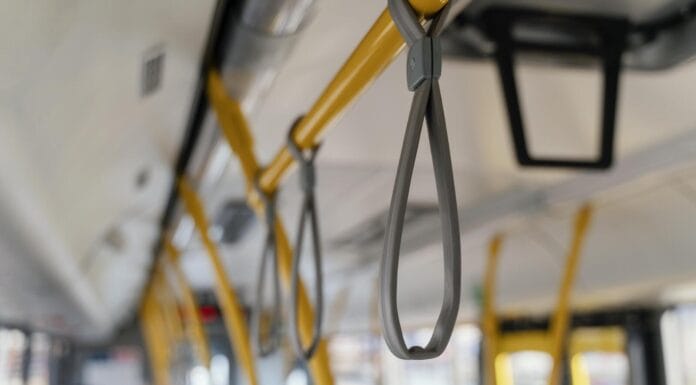 Objavljen Javni poziv za besplatan javni linijski prevoz osoba sa invaliditetom u Tuzli