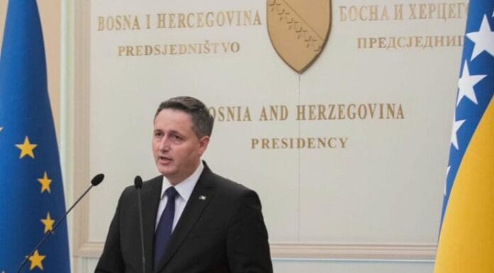 Ustavni sud BiH poništio zaključke NSRS: Bećirović poručuje da je riječ o velikoj pravnoj pobjedi države Kabinet Denisa Bećirovića upozorava na lažne sadržaje i pokušaje digitalne manipulacije