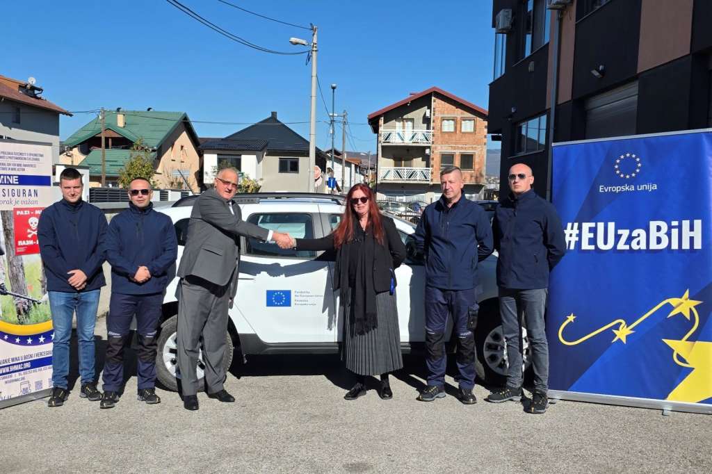 donirana oprema demineri EU donirala opremu za deminere u BiH