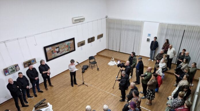 „Povijest u pokretu“ – spoj umjetnosti, edukacije i društvenog angažmana u Tuzli