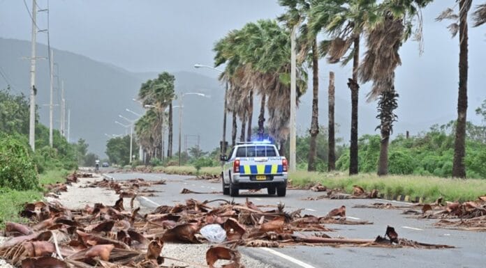 Uragan Melissa pogodio Jamajku i stigao do Kube, vjetrovi do 185 km/h Izuzetno snažan uragan Melissa stigao je do Kube nakon što je dan ranije poharao Jamajku