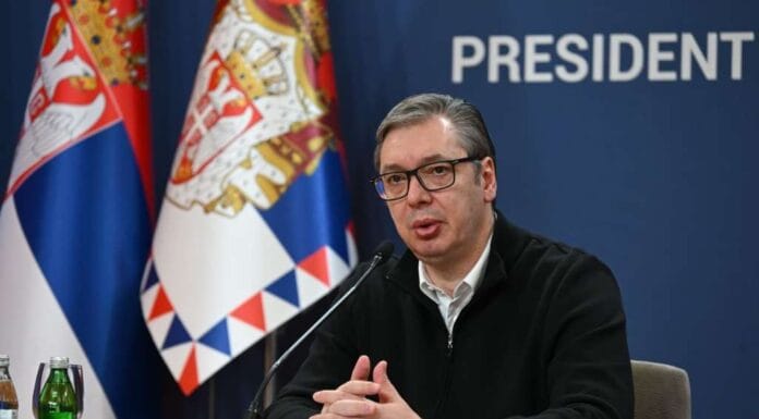 Vučić: Sankcije NIS-u pogodit će građane, rafinerija u Pančevu može raditi do 1. novembra Vučić: Rafinerija u Pančevu može raditi do 1. novembra