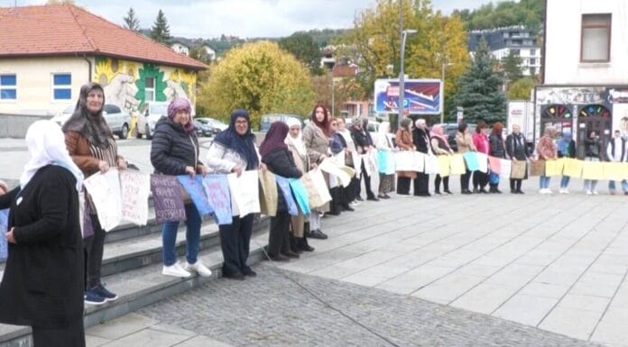 Žene Srebrenice na Trgu slobode: Tražimo istinu, pravdu i mir