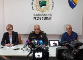 Policija TK iznijela prve detalje istrage oružane pljačke u Kalesiji Policija TK iznijela prve detalje istrage oružane pljačke u Kalesiji