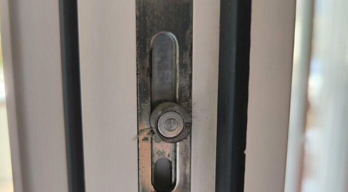 Da li ste znali za ovaj dio na prozoru? Može vam donijeti veliku novčanu uštedu