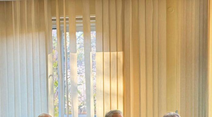 Ramo Isak u Tuzli: Saučešće porodicama i zahvalnost herojima