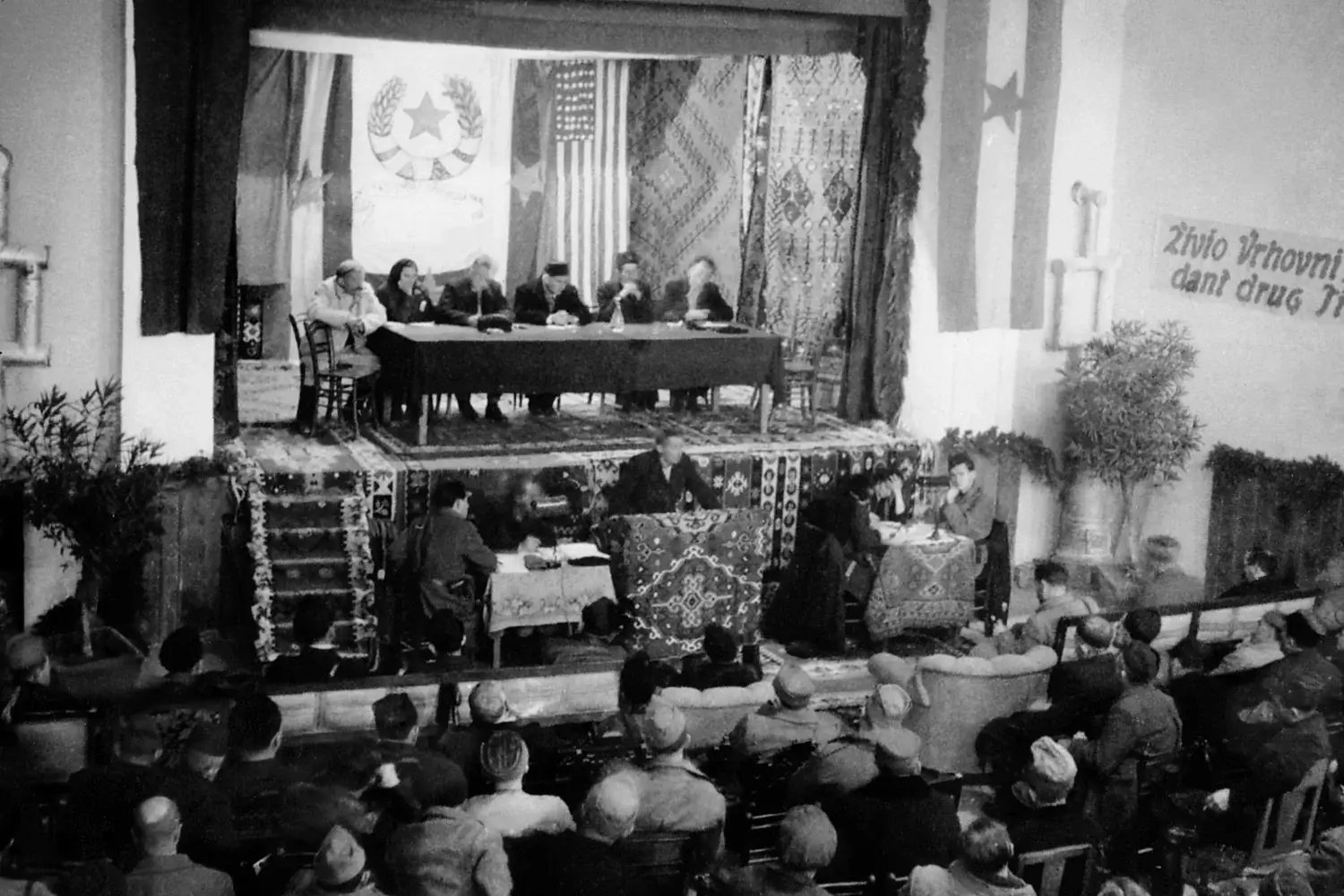 Na današnji dan: Prvo zasjedanje AVNOJ-a u Bihaću 1942. godine