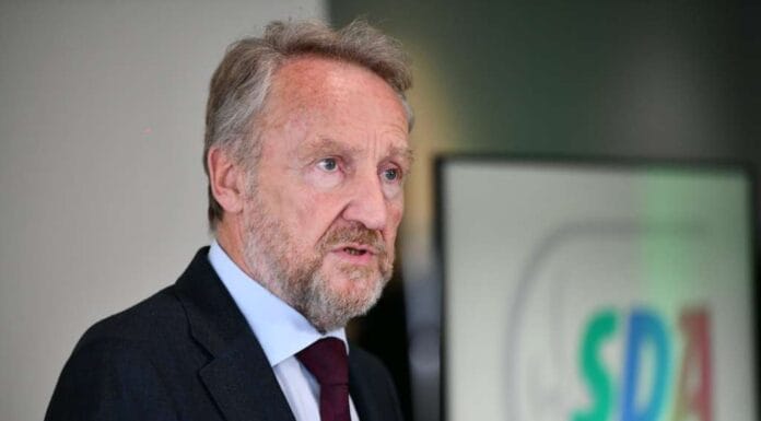 Izetbegović: Rasterećenje privrede i minimalac najmanje 1200 KM