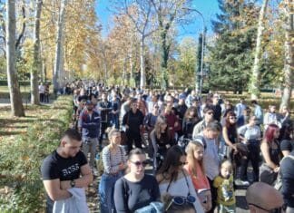 Banja Luka odala počast žrtvama tragedije u Novom Sadu