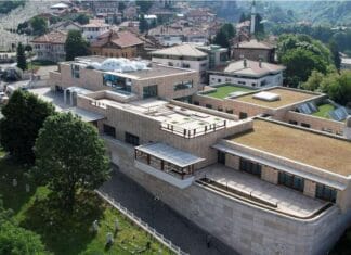 Islamska zajednica BiH izražava zabrinutost zbog ugrožavanja rada BHRT-a i domaćih medija Islamska zajednica poziva Tužilaštvo BiH da reaguje na izjave Milorada Dodika