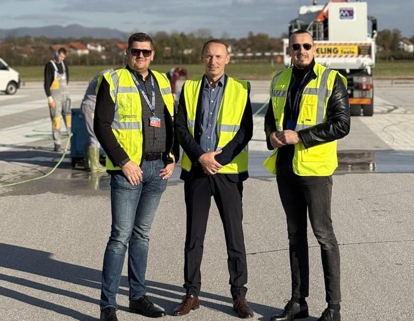 aerodrom Tuzla započeo instalaciju rasvjete centralne linije