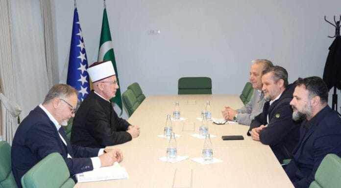 Muftija Fazlović podržao adaptaciju Odjeljenja dječije psihijatrije UKC Tuzla Muftija Fazlović podržao adaptaciju Odjeljenja dječije psihijatrije UKC Tuzla