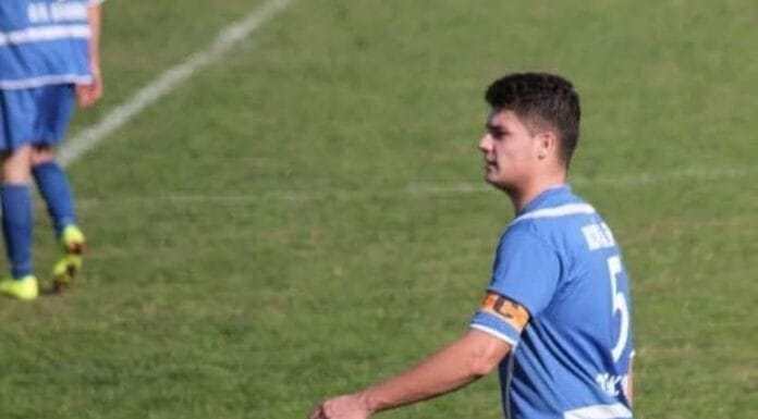 Građani Srebrenika se opraštaju od mladog fudbalera i policajca Kenana Djedovića