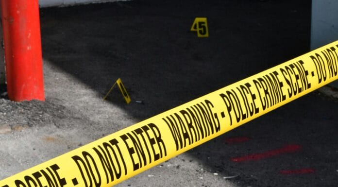 Najmanje deset mrtvih u oružanom napadu na plaži Bondi u Sydneyju