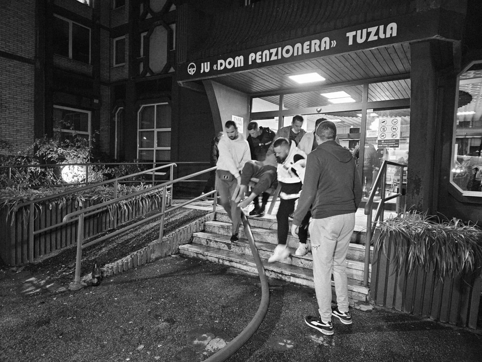 požar Dom penzionera Kolektivna trauma Tuzle