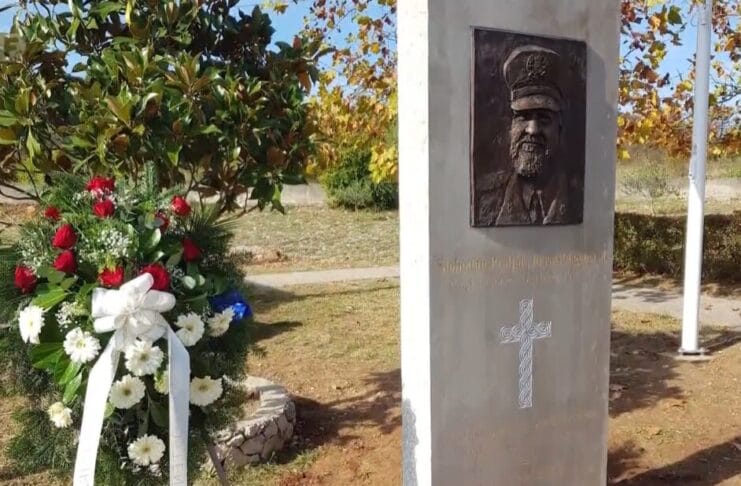 U Čapljini otkriven spomenik Slobodanu Praljku osuđenom za ratne zločine