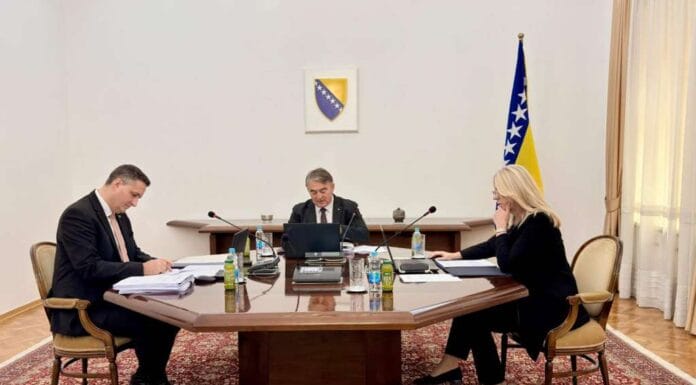 Usvojen Prijedlog zakona o budžetu institucija BiH, kako radnici ne bi bili taoci prepucavanja Usvojen Prijedlog zakona o budžetu institucija BiH, kako radnici ne bi bili taoci prepucavanja