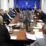 U Vladi TK održan sastanak povodom istrage o iskorištavanju maloljetnica U Vladi TK održan je sastanak na inicijativu premijera Irfana Halilagića povodom istrage o seksualnom iskorištavanju maloljetnica u Tuzli.