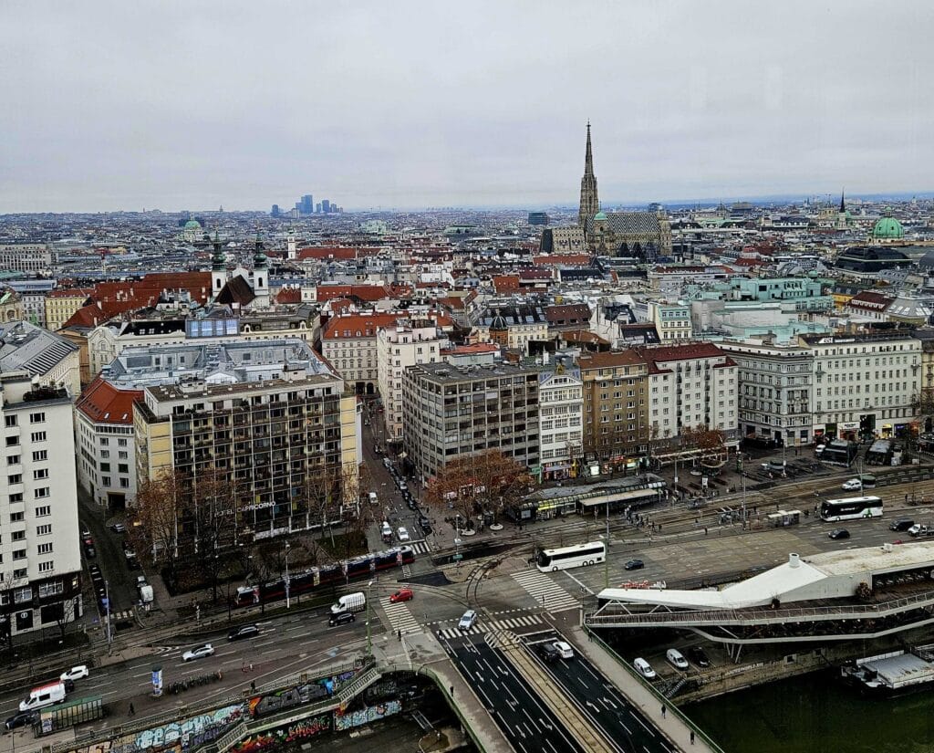 U vagonu gdje se sjećamo, panoramski pogled na Beč prije povratka