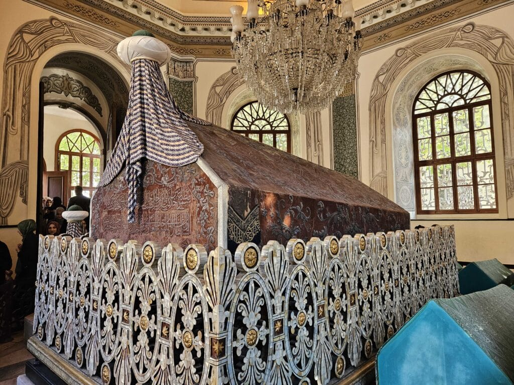 Osmanski početak, Turbe Osmana Gazija u Bursi, osnivača Osmanskog carstva