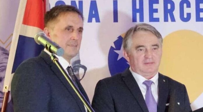 Željku Komšiću uručeno priznanje u Birminghamu za doprinos Bosni i Hercegovini