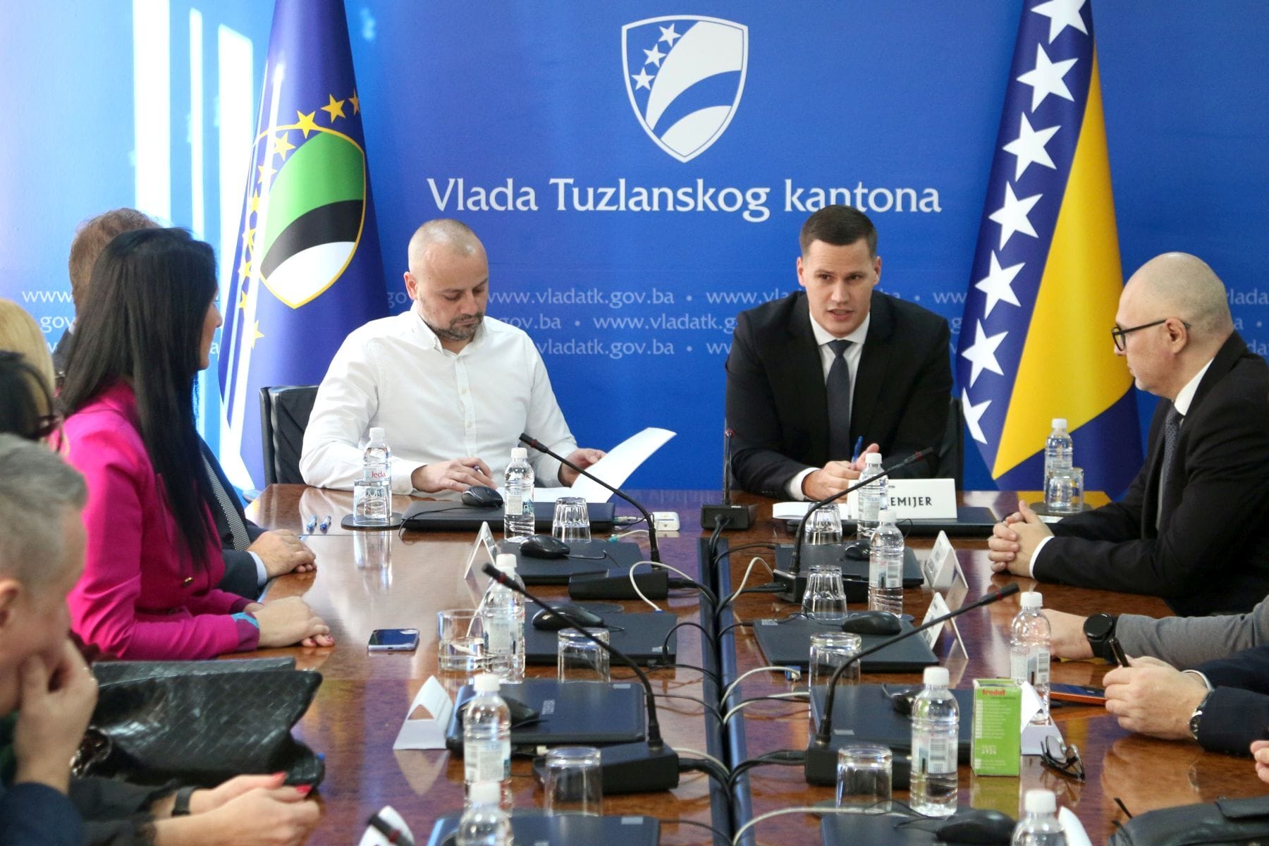 Potpisivanje ugovora 02 15 12 2025 Vlada TK i sindikati potpisali sporazum o povećanju plata budžetskim korisnicima