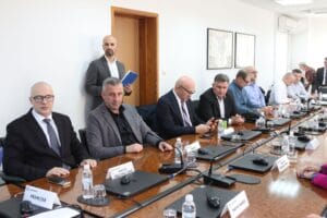 Vlada TK i sindikati potpisali sporazum o povećanju plata budžetskim korisnicima