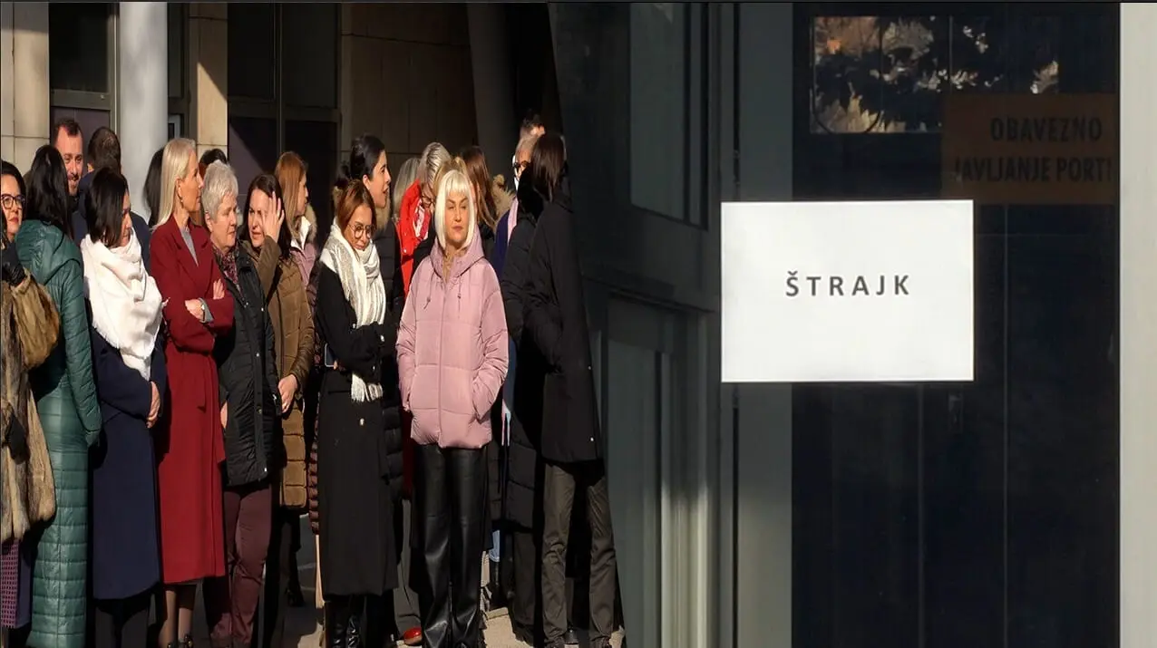 STRAJK Zaposlenici pravosuđa TK u štrajku: Dijalog, veće plate i priznanje odgovornosti rada
