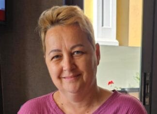 Apel: Pomozimo Ameli da dočeka još mnogo zagrljaja svoje unuke Apel: Pomozimo Ameli da dočeka još mnogo zagrljaja svoje unuke