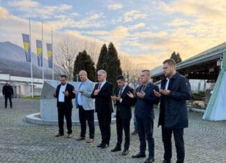 Delegacija Skupštine Brčko distrikta BiH posjetila Memorijalni centar u Potočarima