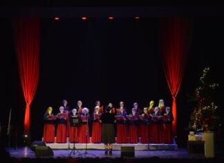 „Slovenčice“ oduševile publiku na božićnom koncertu u BKC-u Tuzla