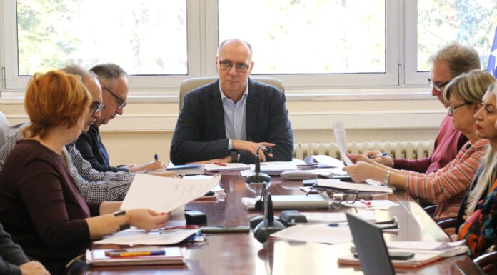 Grad Tuzla predlaže rekordni budžet: 98,8 miliona KM za puteve, vodovod i podršku privredi Grad Tuzla predlaže rekordni budžet: 98,8 miliona KM za puteve, vodovod i podršku privredi