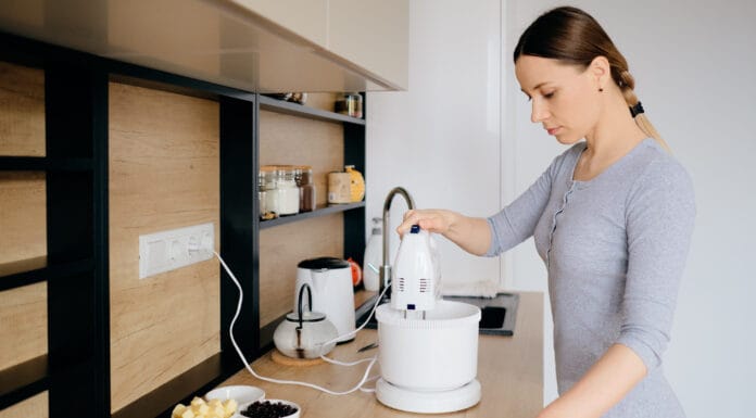 Kućni aparati koje ne biste trebali koristiti istovremeno: Skrivena opasnost u vašem domu