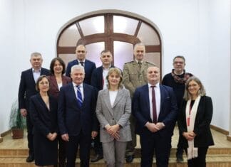 Delegacija Ministarstva odbrane Hrvatske u zvaničnoj posjeti BiH Delegacija Ministarstva odbrane Hrvatske u zvaničnoj posjeti BiH radi jačanja finansijske saradnje