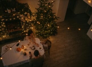 Novogodišnje lampice nisu samo za jelku: Ideje koje će potpuno promijeniti atmosferu doma Novogodišnje lampice nisu samo za jelku: Ideje koje će potpuno promijeniti atmosferu doma