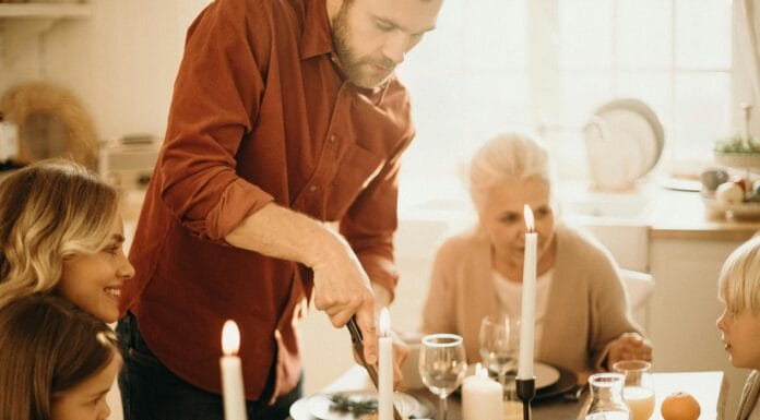 Božićna prehrana: Kako se ne udebljati u decembru i tokom praznika? Božićna prehrana: Kako se ne udebljati u decembru i tokom praznika?