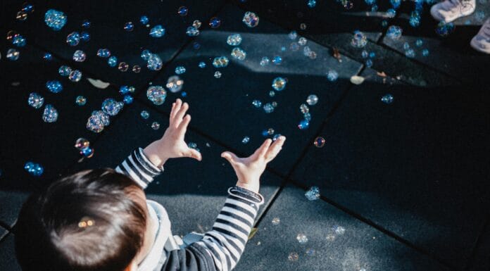 Polovno ili novo? Stvari koje nikada ne biste trebali kupovati djeci iz druge ruke