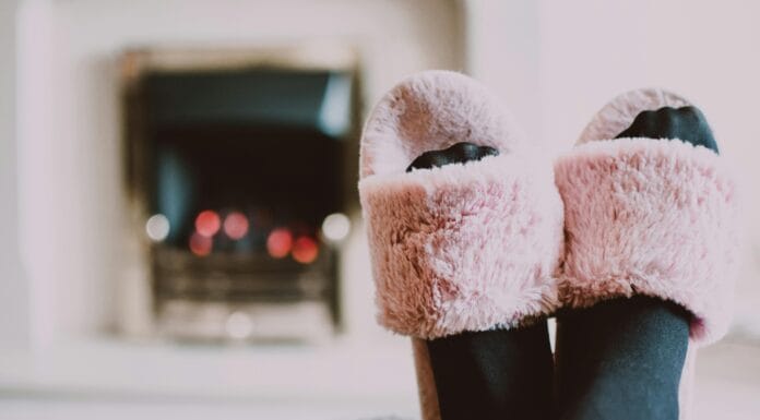 Da li je zdravo spavati u čarapama? Stručnjak daje jasan odgovor