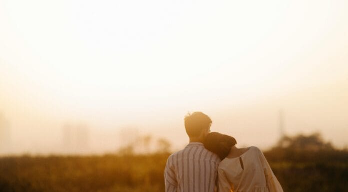 Osam znakova koji otkrivaju da se u vezi i dalje iskreno sviđate jedno drugom