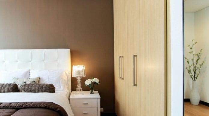 Otkriveno koje stvari pored kreveta utiču na loš san