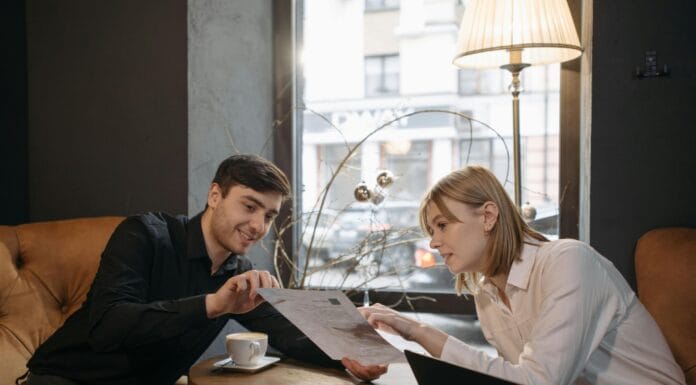Da li imate poslovnog supružnika, evo šta zapravo znači ova sve češća pojava na poslu