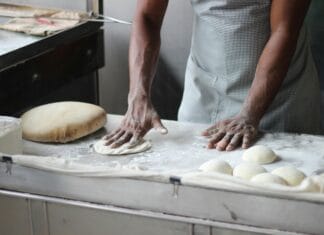 Evo kako da vam tijesto ostane meko i svježe nekoliko dana Evo kako da vam tijesto ostane mehko i svježe nekoliko dana