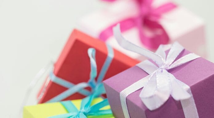 Kako izabrati novogodišnje poklone koji će se zaista pamtiti?