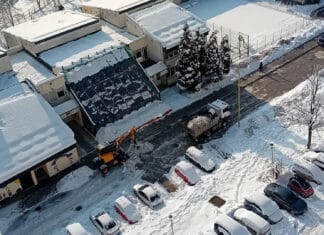 Lijep gest radnika Centralnog grijanja d.d. Tuzla: Očistili prilaz obdaništu Centralno grijanje