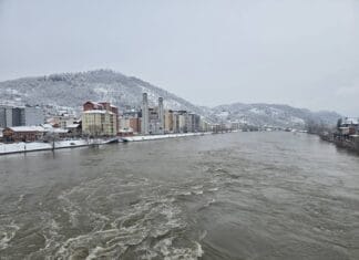 Zvornik i dalje u vanrednoj situaciji zbog visokog vodostaja Drine Zvornik, Drina